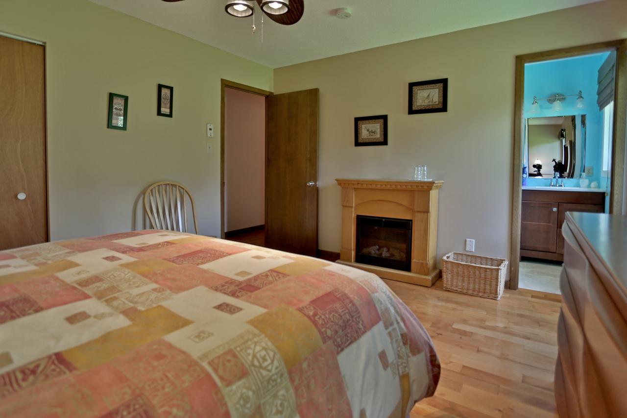 Bed and Breakfast Ranch St-Hubert Saint-Hermenegilde Экстерьер фото